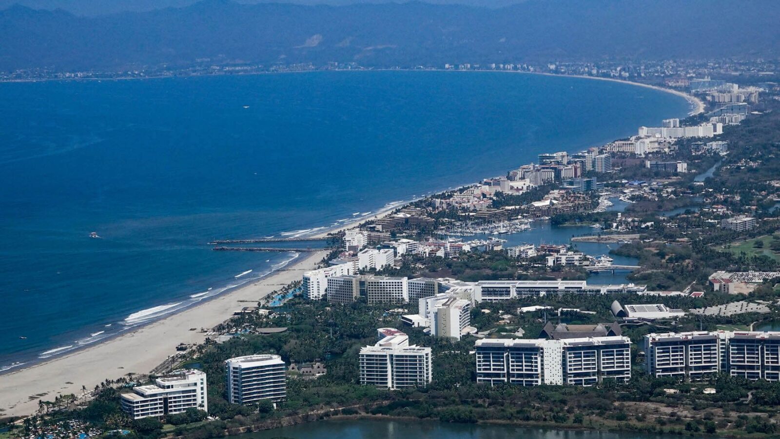 Paseo de los Cocoteros 55, Nuevo Vallarta, Nayarit — 1